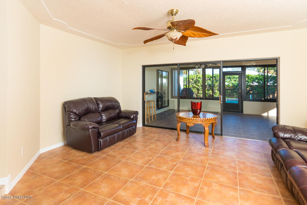 450 Carriage Road Satellite Beach, FL 32937 - Photo 12 of 25 Living Room