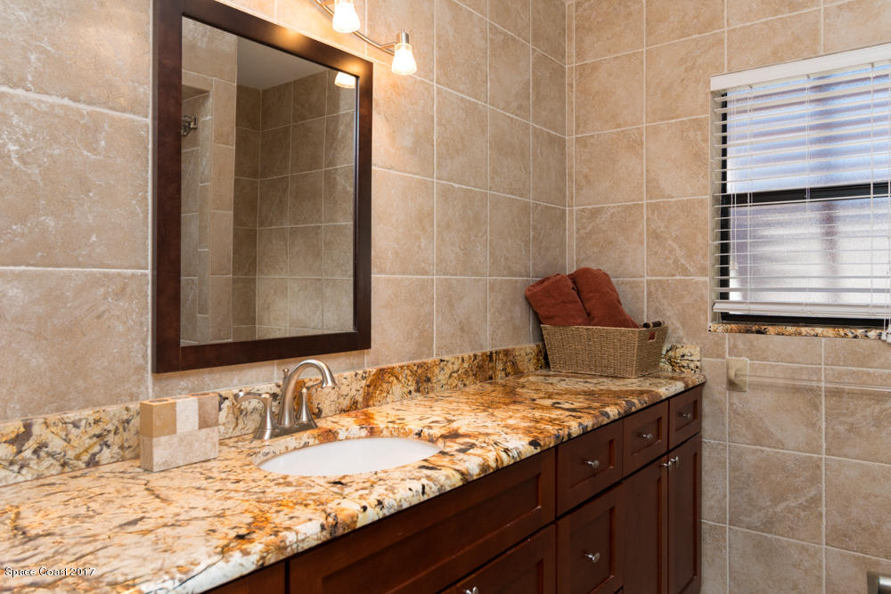 450 Carriage Road Satellite Beach, FL 32937 - Photo 14 of 25 2nd Bath