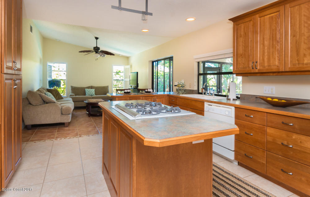 450 Carriage Road Satellite Beach, FL 32937 - Photo 4 of 25 medium-14