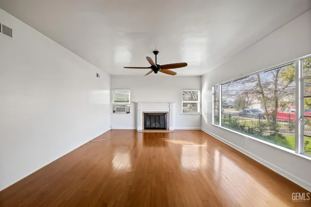 $425,000 | Undisclosed Address, Bakersfield, CA 93305