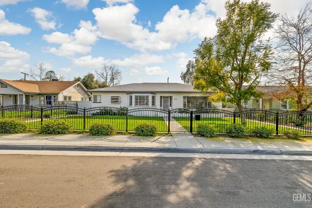 $425,000 | Undisclosed Address, Bakersfield, CA 93305