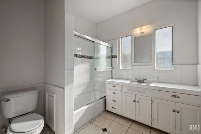 $425,000 | Undisclosed Address, Bakersfield, CA 93305