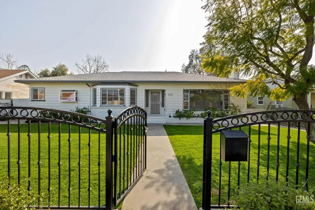 $425,000 | Undisclosed Address, Bakersfield, CA 93305