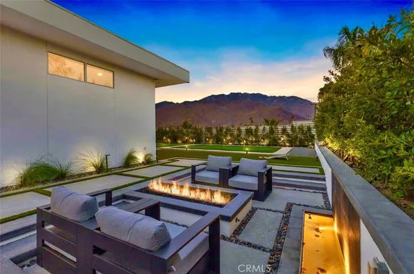 $1,685,000 | 2100 East Sahara Road, Palm Springs, CA 92262