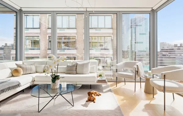 $2,095,000 | 547 West 47th Street, Unit 1112 | Hell's Kitchen