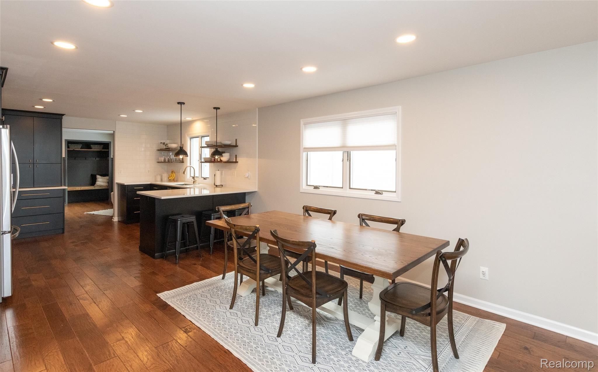 9745 Norman Road Clarkston, MI 48348 - Photo 13 of 73 Huge dining area!