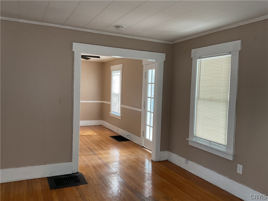 109 Smith Road Syracuse, NY 13207 - Photo 12 of 27