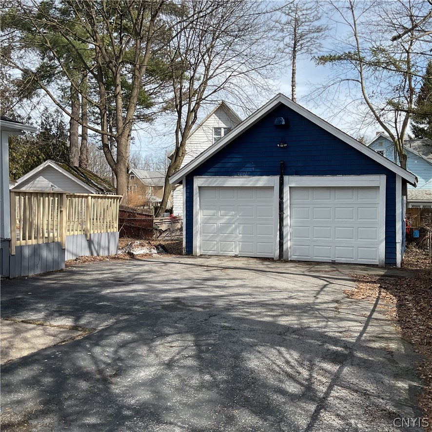 109 Smith Road Syracuse, NY 13207 - Photo 26 of 27