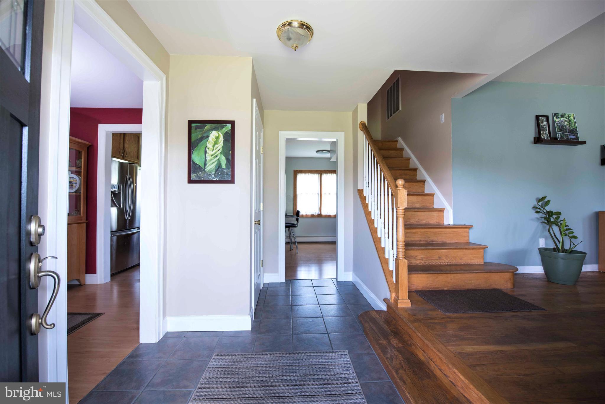 1003 Clymer Road Hatfield, PA 19440 - Photo 2 of 34 Foyer - 12" Tile Floor