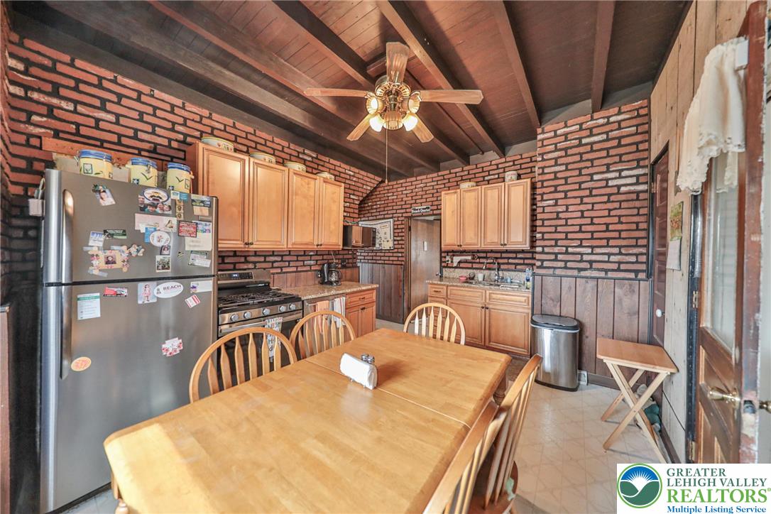 1005 7th Street Whitehall, PA 18052 - Photo 23 of 74