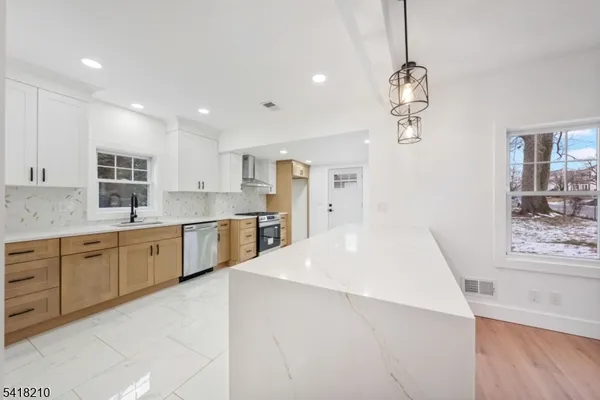 $739,000 | 43 South Michigan Avenue, Kenilworth, NJ 07033