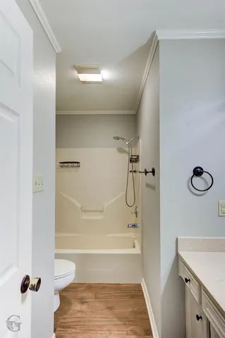 $208,000 | 2102 Robert E Lee Boulevard, Bossier City, LA 71112