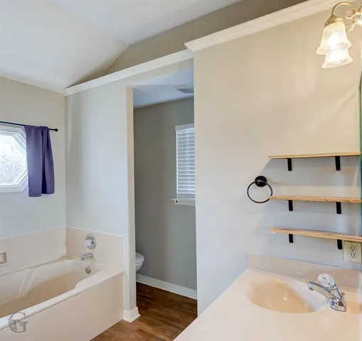 $208,000 | 2102 Robert E Lee Boulevard, Bossier City, LA 71112