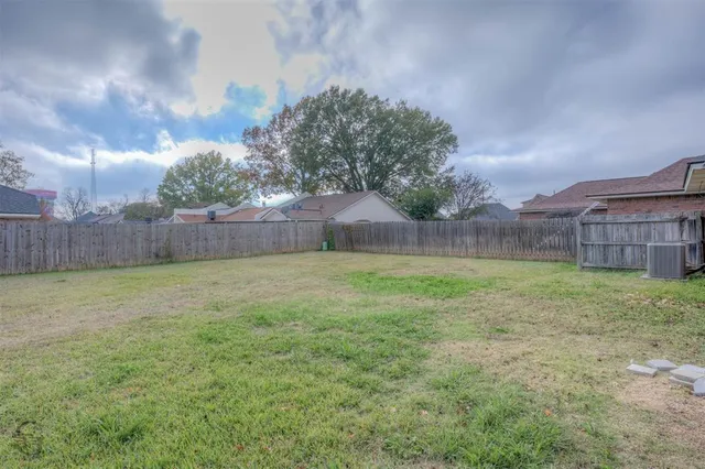 $208,000 | 2102 Robert E Lee Boulevard, Bossier City, LA 71112