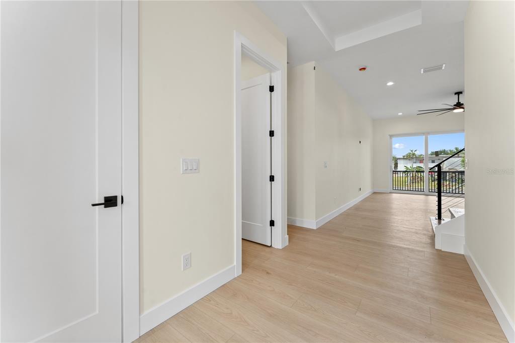 9832 Island Harbor Drive Port Richey, FL 34668 - Photo 4 of 38