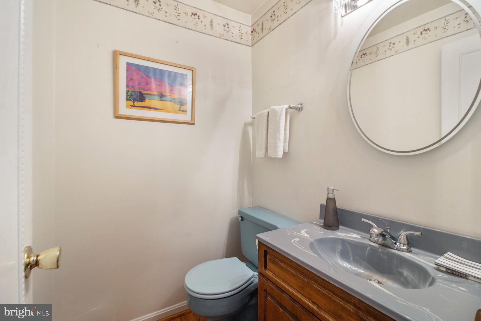 8804 Wainwright Road Glenside, PA 19038 - Photo 22 of 40 Powder Room