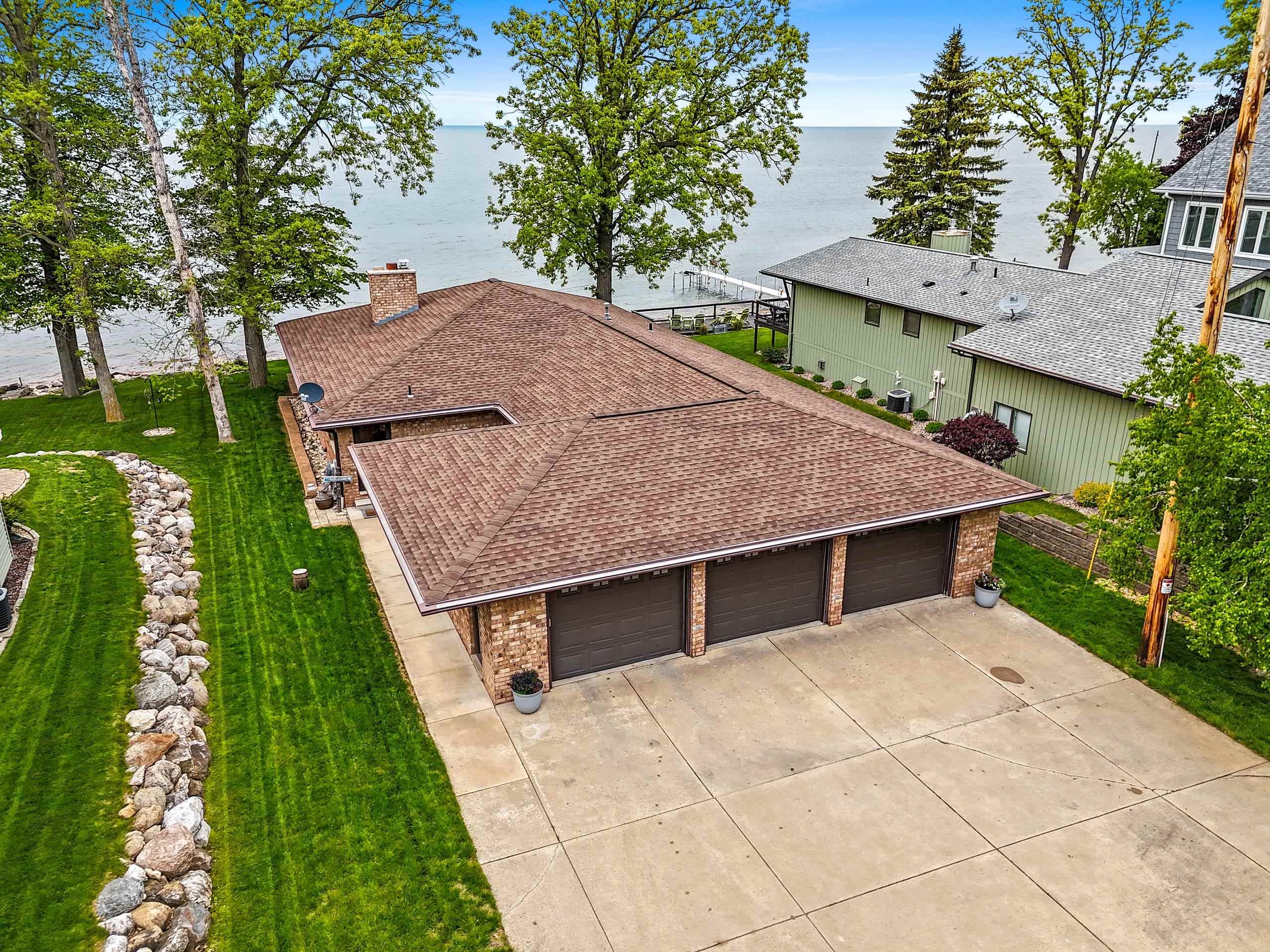 5015 Edgewater Beach Road Green Bay, WI 54311 - Photo 1 of 1 Gallery Image 1