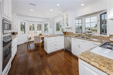 $6,500,000 | 1039 Tiller Way, Corona del Mar, CA 92625
