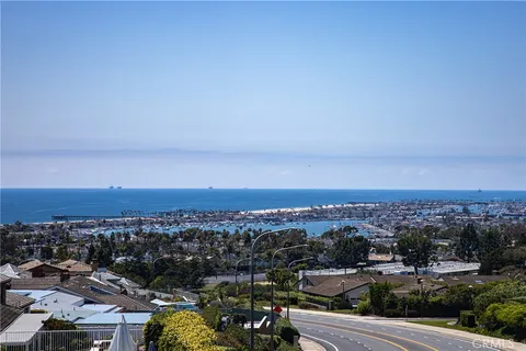 $6,500,000 | 1039 Tiller Way, Corona del Mar, CA 92625