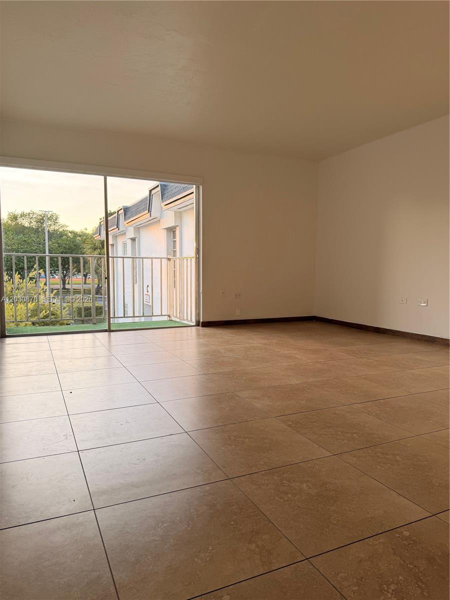 7250 Southwest 94th Place, Unit B8 Miami, FL 33173 - Photo 23 of 23