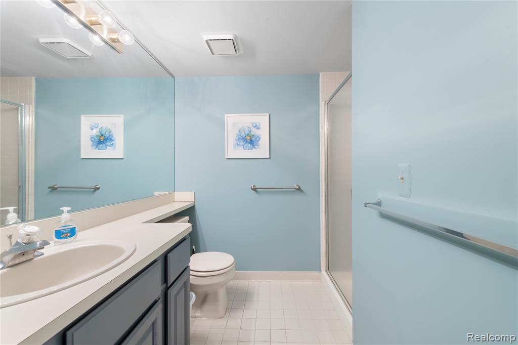 2197 London Bridge Drive, Unit 24 Rochester, MI 48307 - Photo 22 of 35