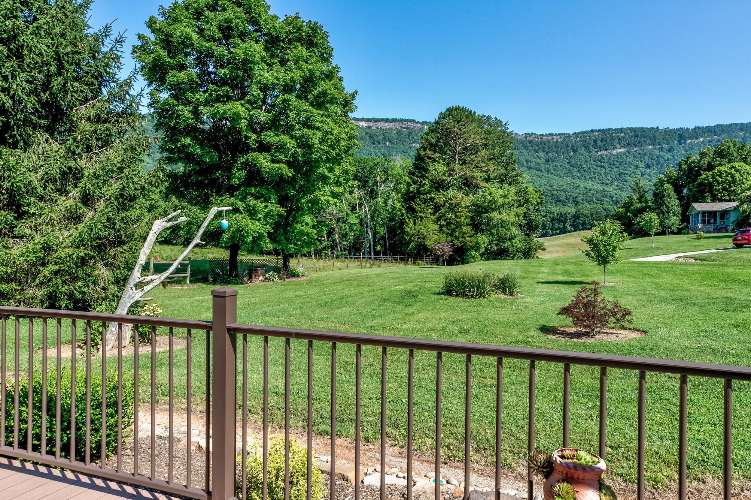 677 Fincastle Rd-7