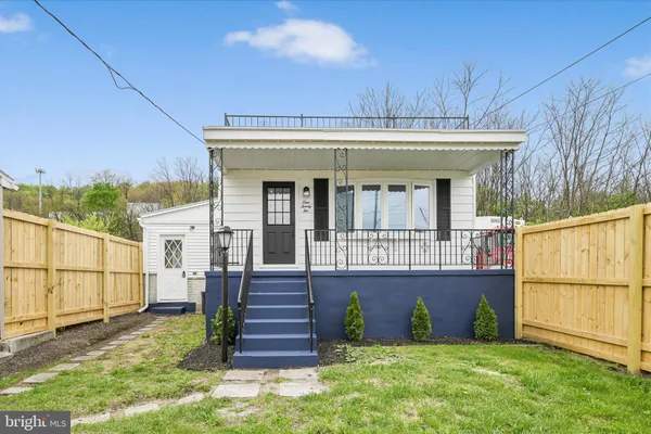 $139,900 | 122 South 3rd Street, St. Clair, PA 17970