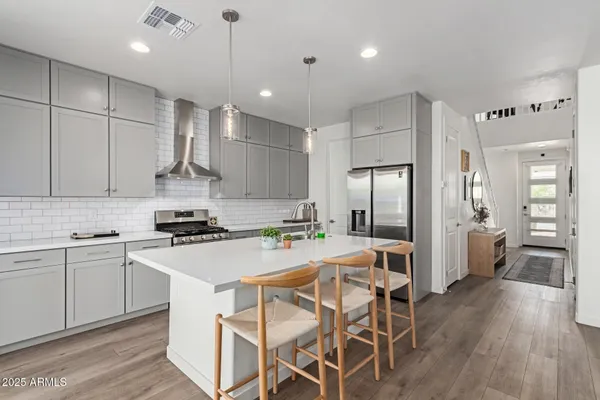 $4,550 | 3746 East Earll Drive, Phoenix, AZ 85018