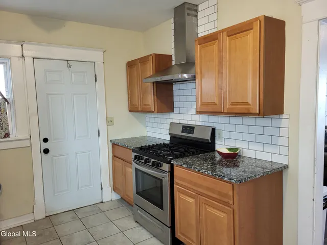 $215,000 | 9 Putnam Street, Brunswick, NY 12180