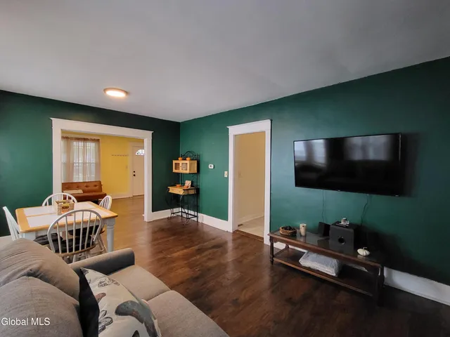 $215,000 | 9 Putnam Street, Brunswick, NY 12180