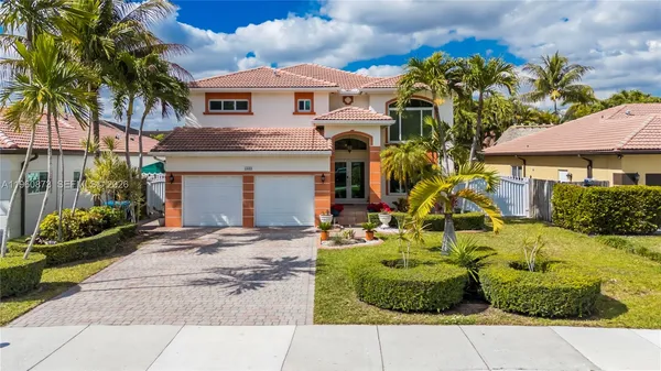 $1,099,000 | 2680 Southwest 142nd Avenue, Miami, FL 33175
