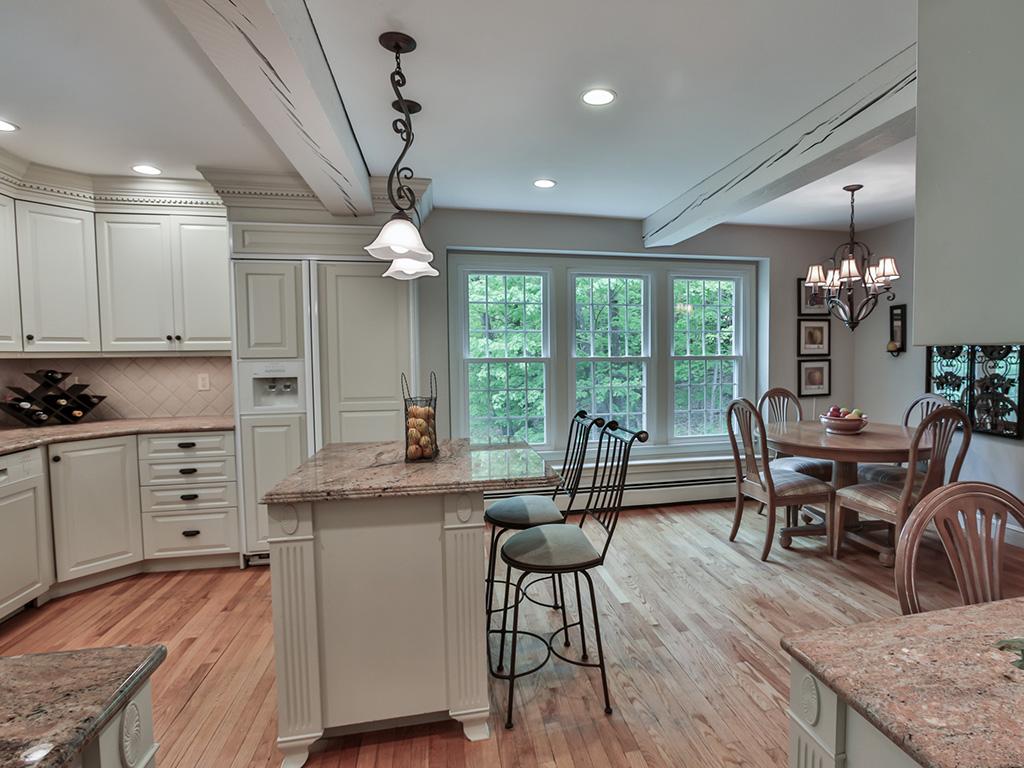 18 Walnut Hill Road Amherst, NH 03031 - Photo 2 of 36