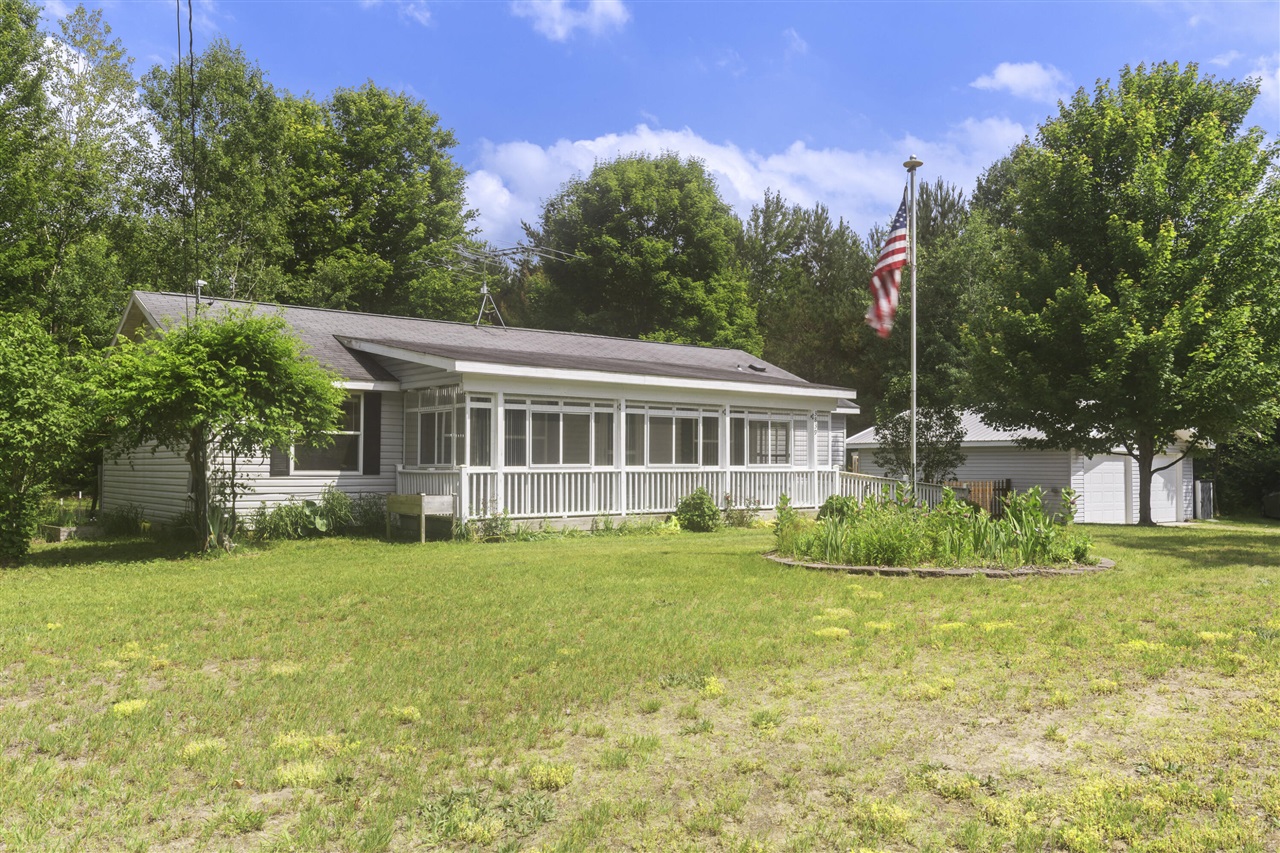 3839 Wallaker Road Benzonia, MI 49616 - Photo 1 of 37 Gallery Image 1