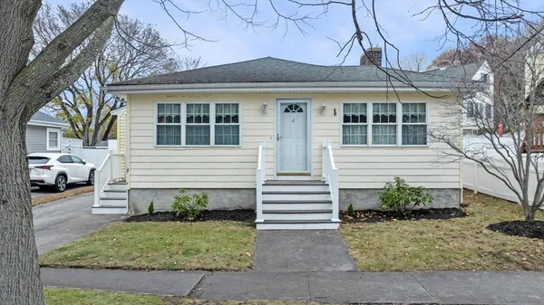 $462,000 | 2 Hillside Avenue, Salem, MA 01970