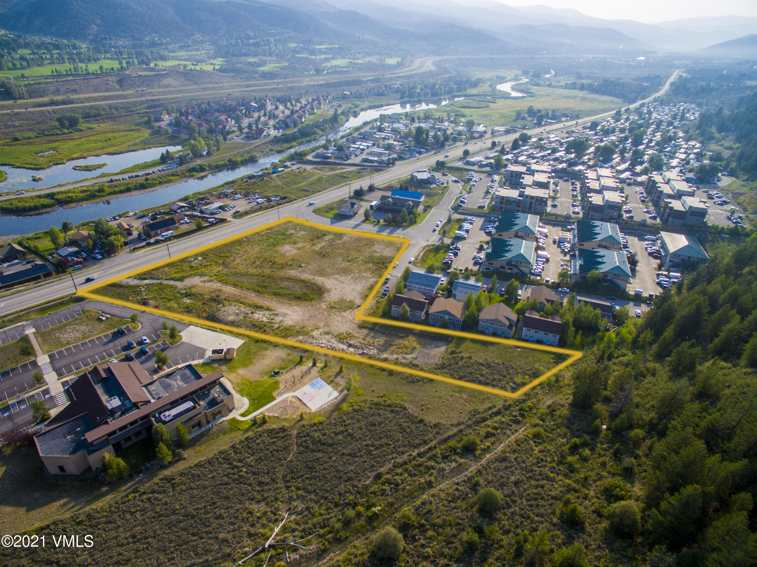 18-22 Murray Road Edwards, CO 81632 - Photo 19 of 20 an aerial view of a tennis ground and a buildings