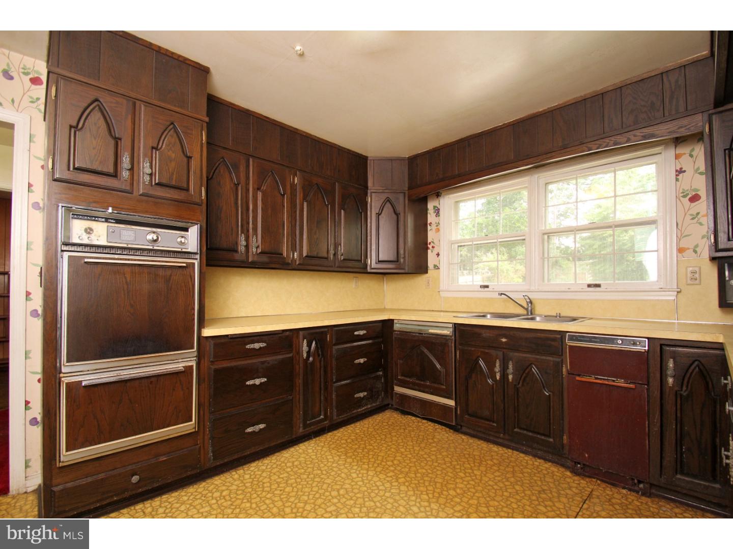 1776 Reed Street Coatesville, PA 19320 - Photo 5 of 12 Gallery Image 5