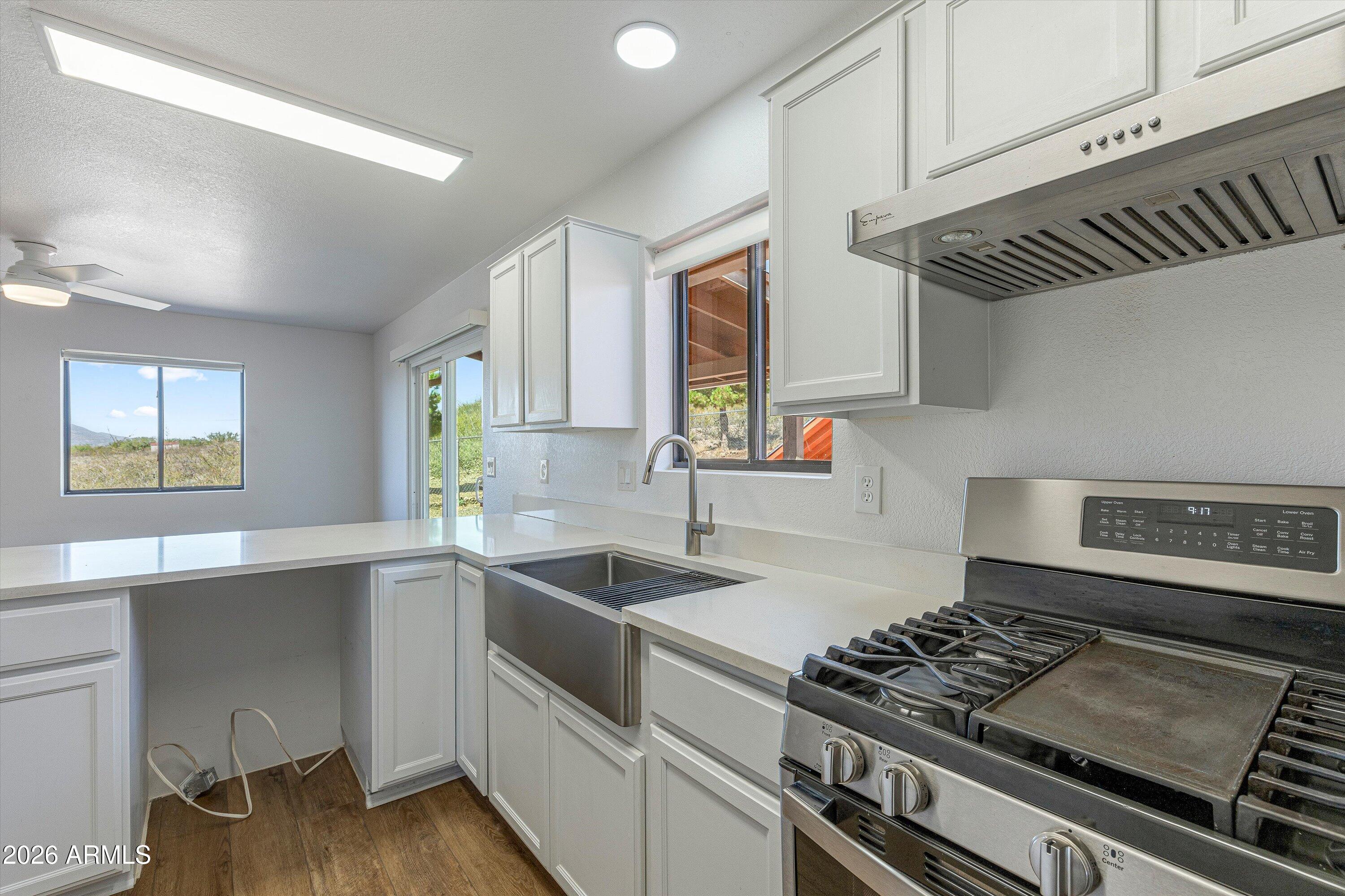2251 North Spanish Trail Huachuca City, AZ 85616 - Photo 20 of 44 20-Kitchen