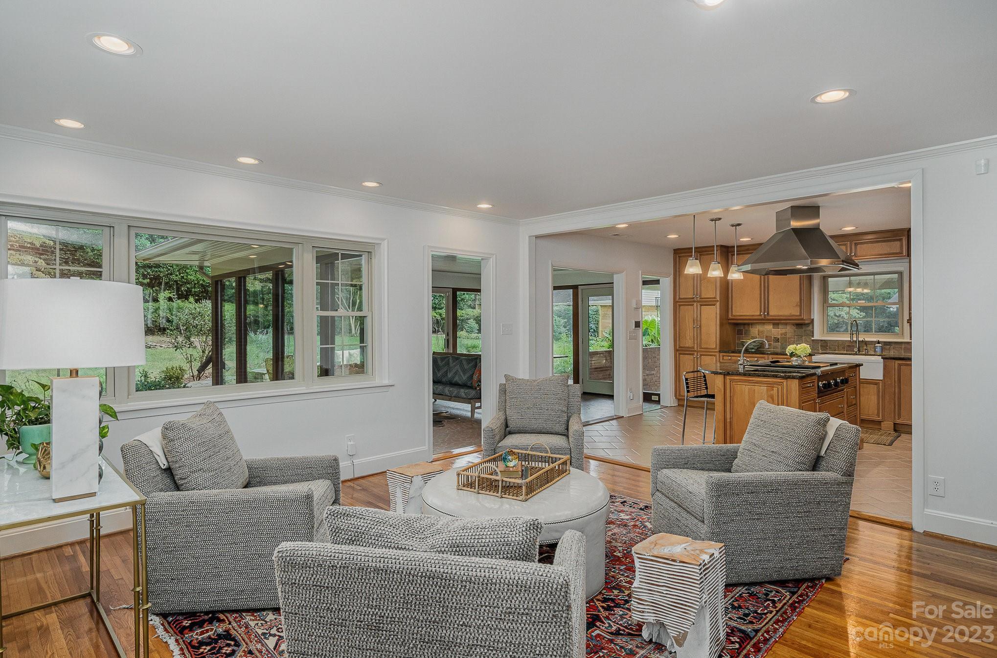 5527 Robinhood Road Charlotte, NC 28211 - Photo 17 of 39 Gallery Image 17