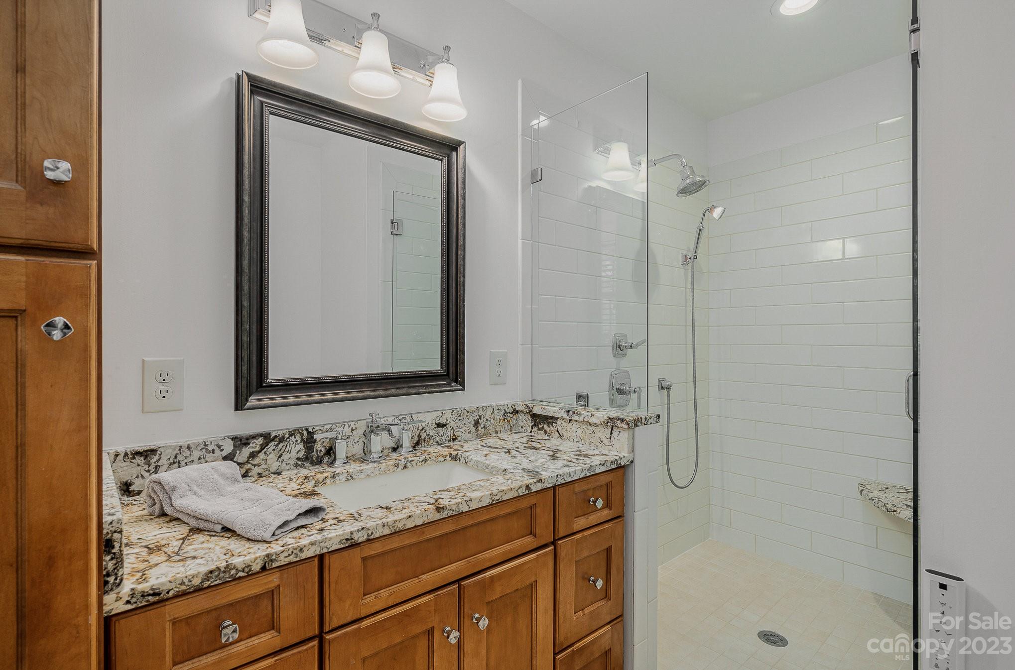 5527 Robinhood Road Charlotte, NC 28211 - Photo 24 of 39 Gallery Image 24