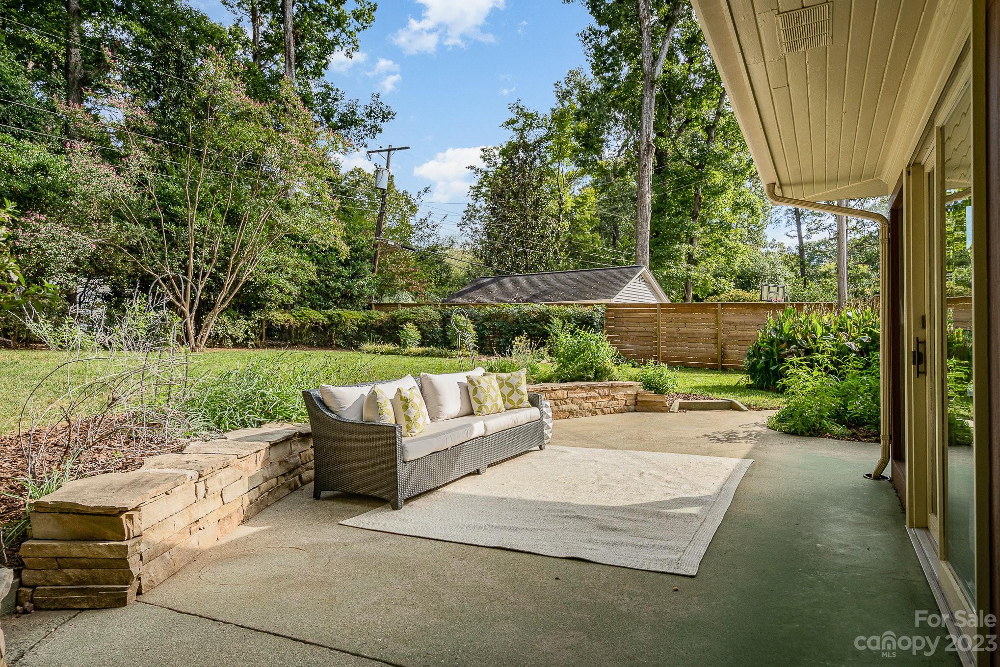 5527 Robinhood Road Charlotte, NC 28211 - Photo 31 of 39 Gallery Image 31