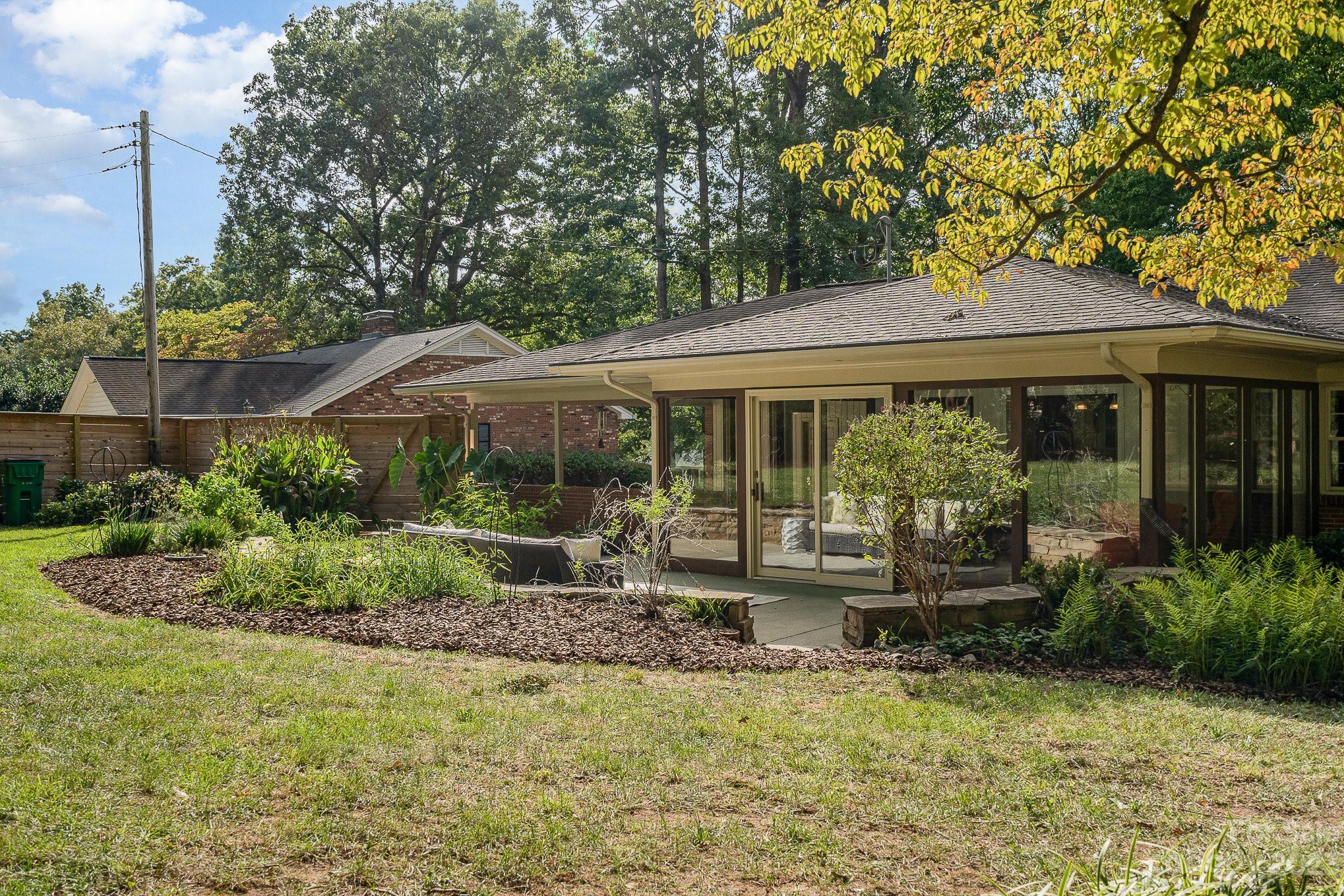 5527 Robinhood Road Charlotte, NC 28211 - Photo 36 of 39 Gallery Image 36