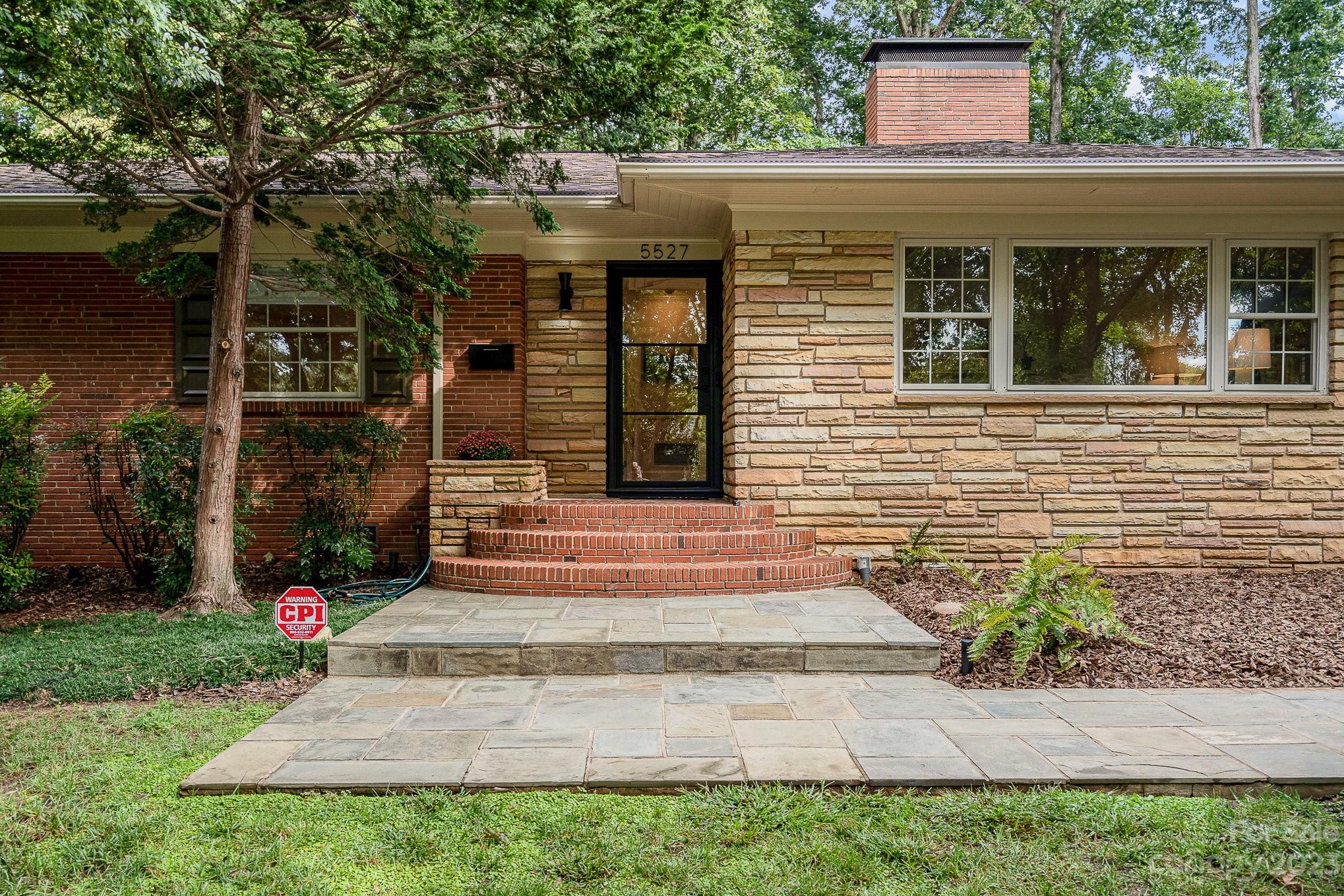 5527 Robinhood Road Charlotte, NC 28211 - Photo 5 of 39 Gallery Image 5