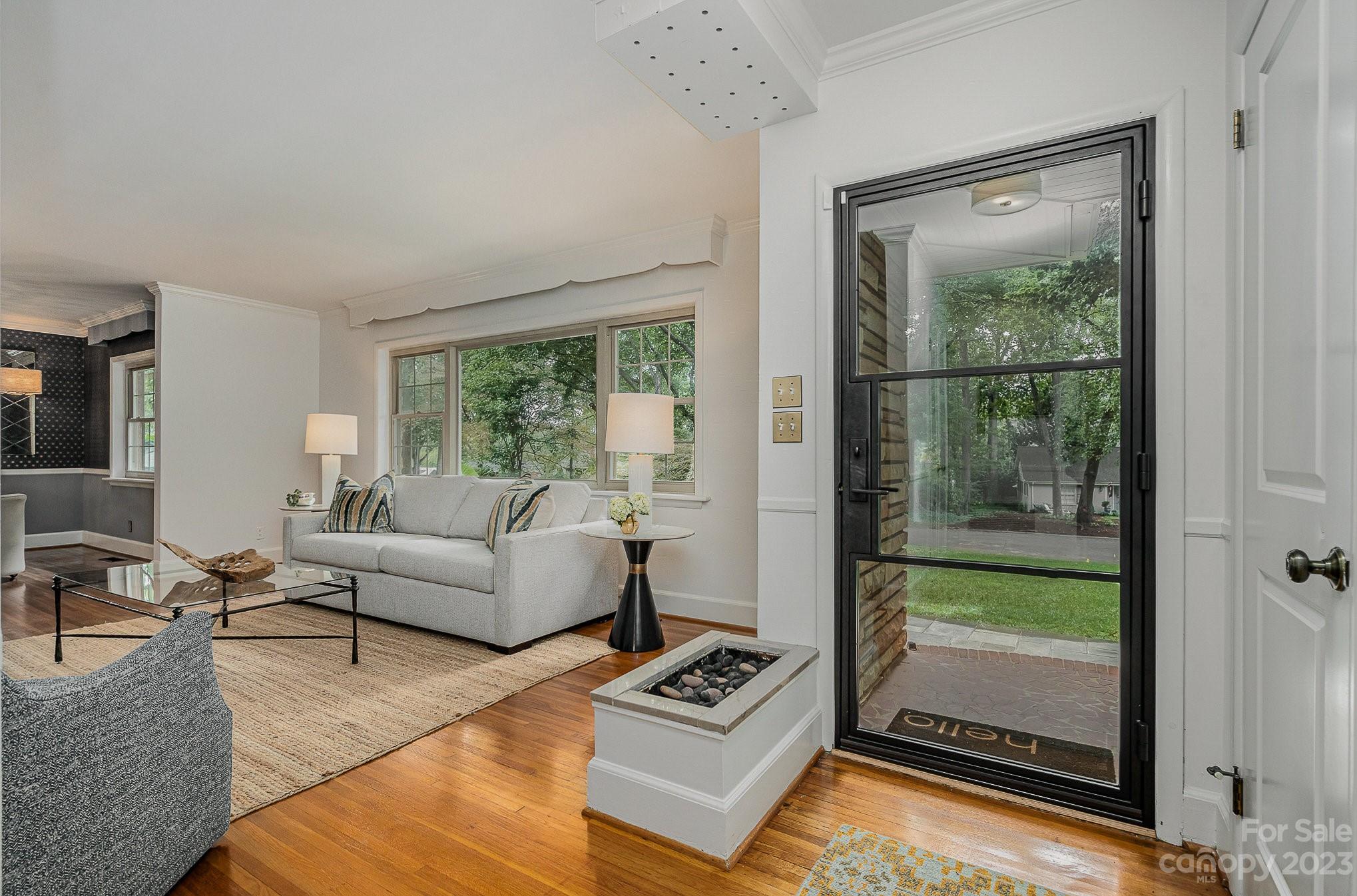 5527 Robinhood Road Charlotte, NC 28211 - Photo 7 of 39 Gallery Image 7