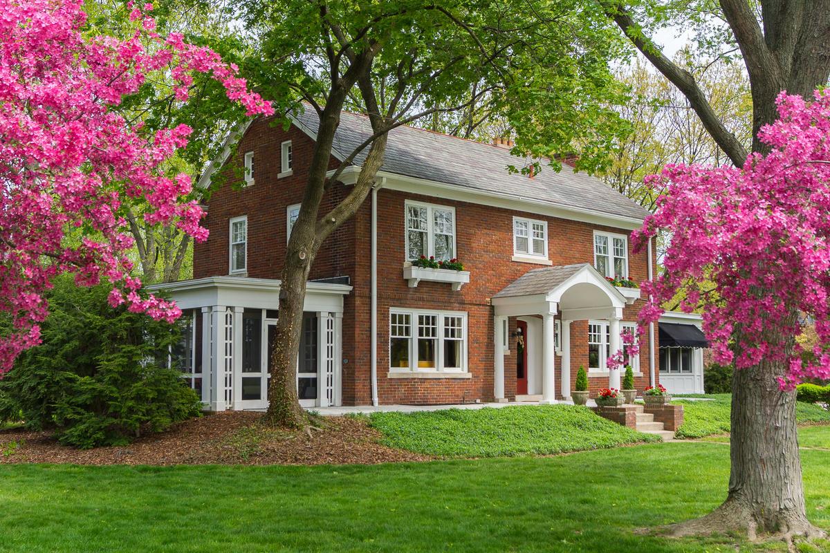 1740 Roxbury Road Columbus, OH 43212 - Photo 1 of 29