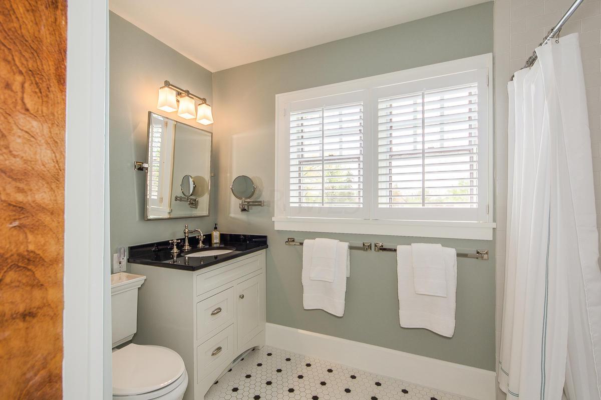 1740 Roxbury Road Columbus, OH 43212 - Photo 20 of 29