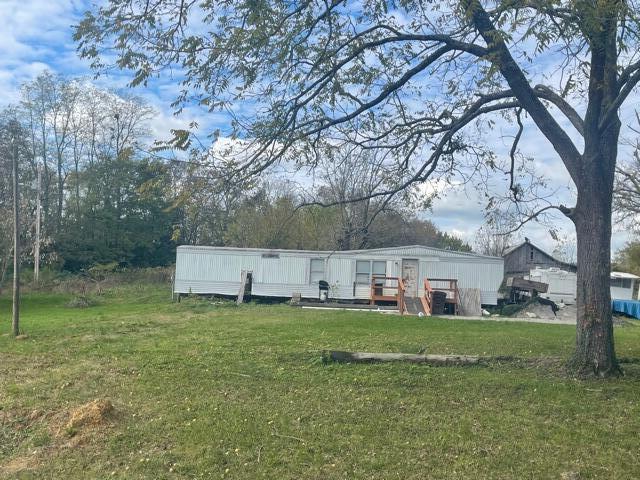 1820 Clintonville Road Winchester, KY 40391 - Photo 2 of 2 IMG_1981 (002)