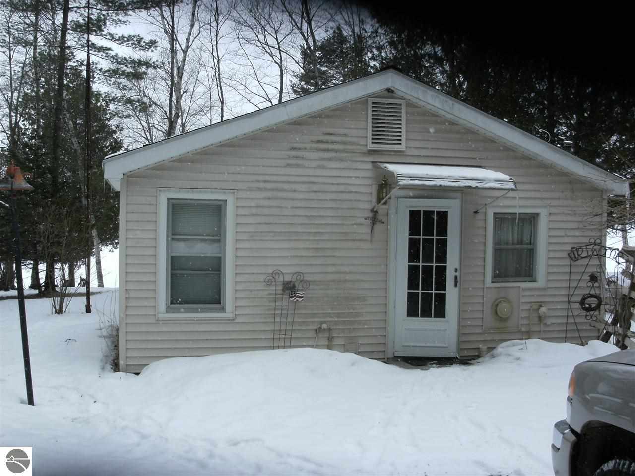 4700 Ridge Road Lake, MI 48632 - Photo 4 of 19 1781619-3.JPG
