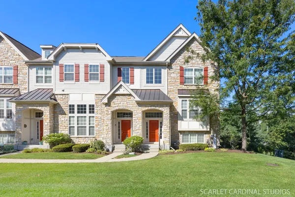 $395,000 | 259 Bennett Drive, Carol Stream, IL 60188