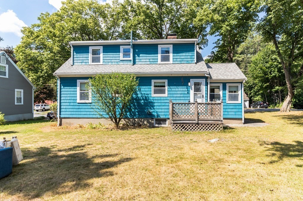 23 Charlotte Road East Walpole, MA 02032 - Photo 3 of 16 Gallery Image 3