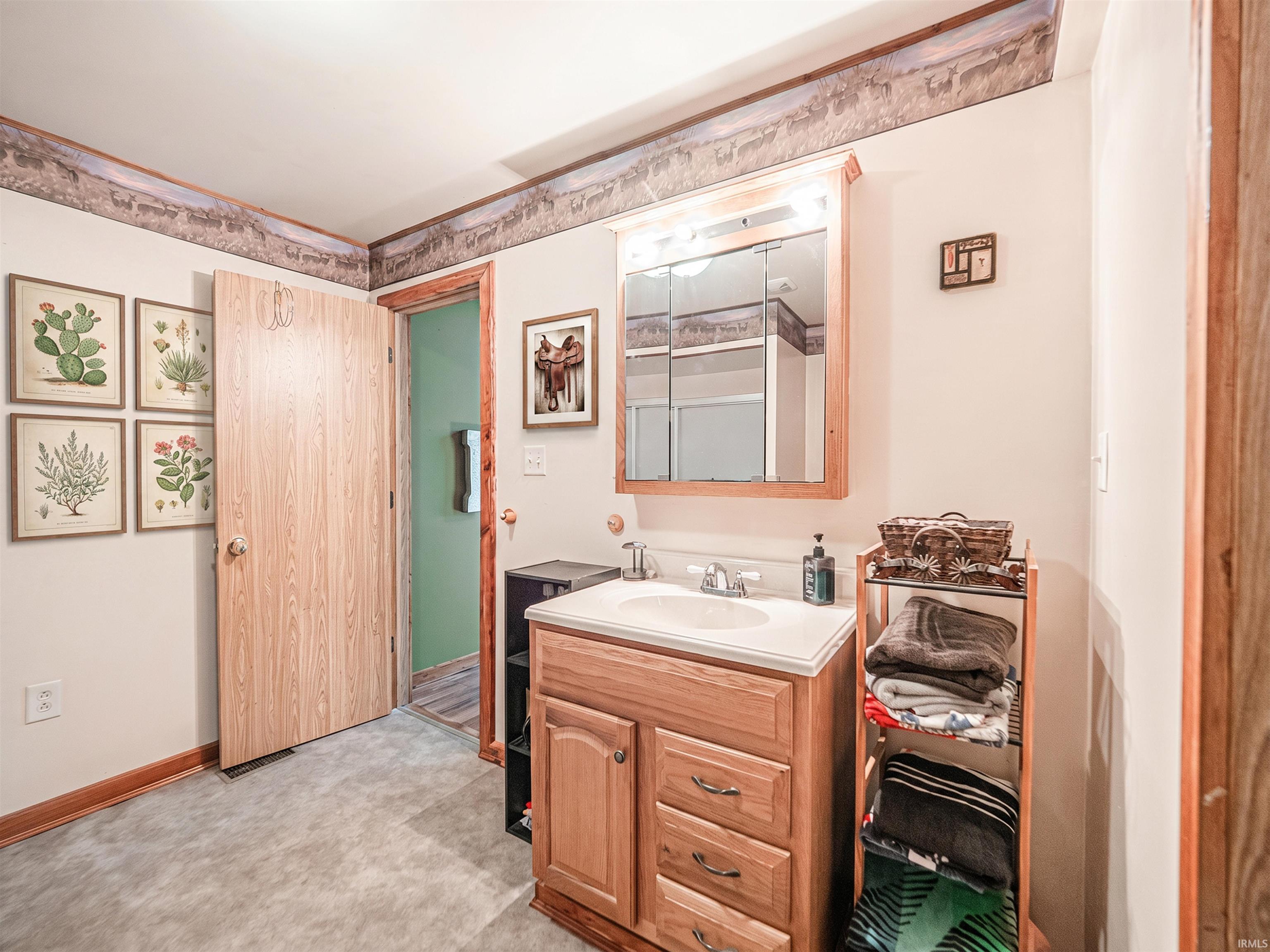 10264 South State Road Oakland City, IN 47660 - Photo 20 of 33